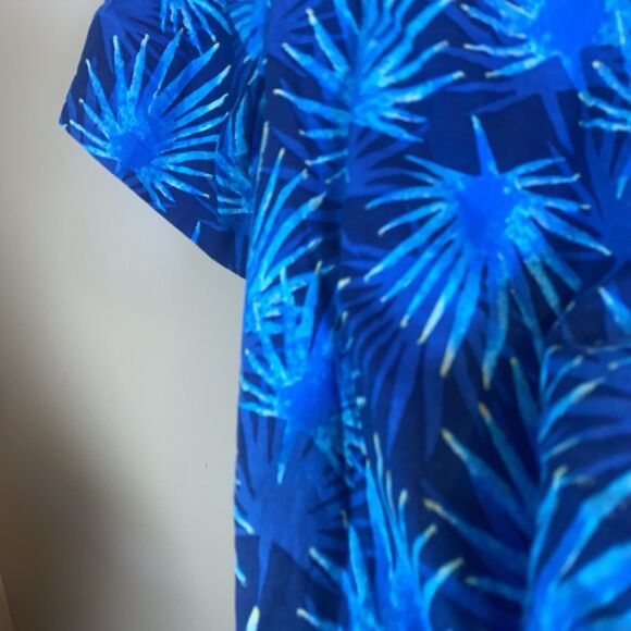 Vineyard Vines  Shirt Men 2XL Blue Floral Leaves Tropical Hawaiian Short Sleeve - Picture 10 of 11